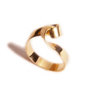 Rood gouden ring